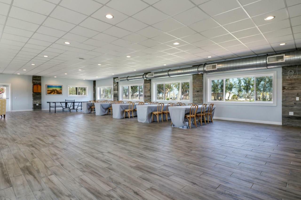 Fiesta Key Rv Resort Standard Room 8 Layton Esterno foto