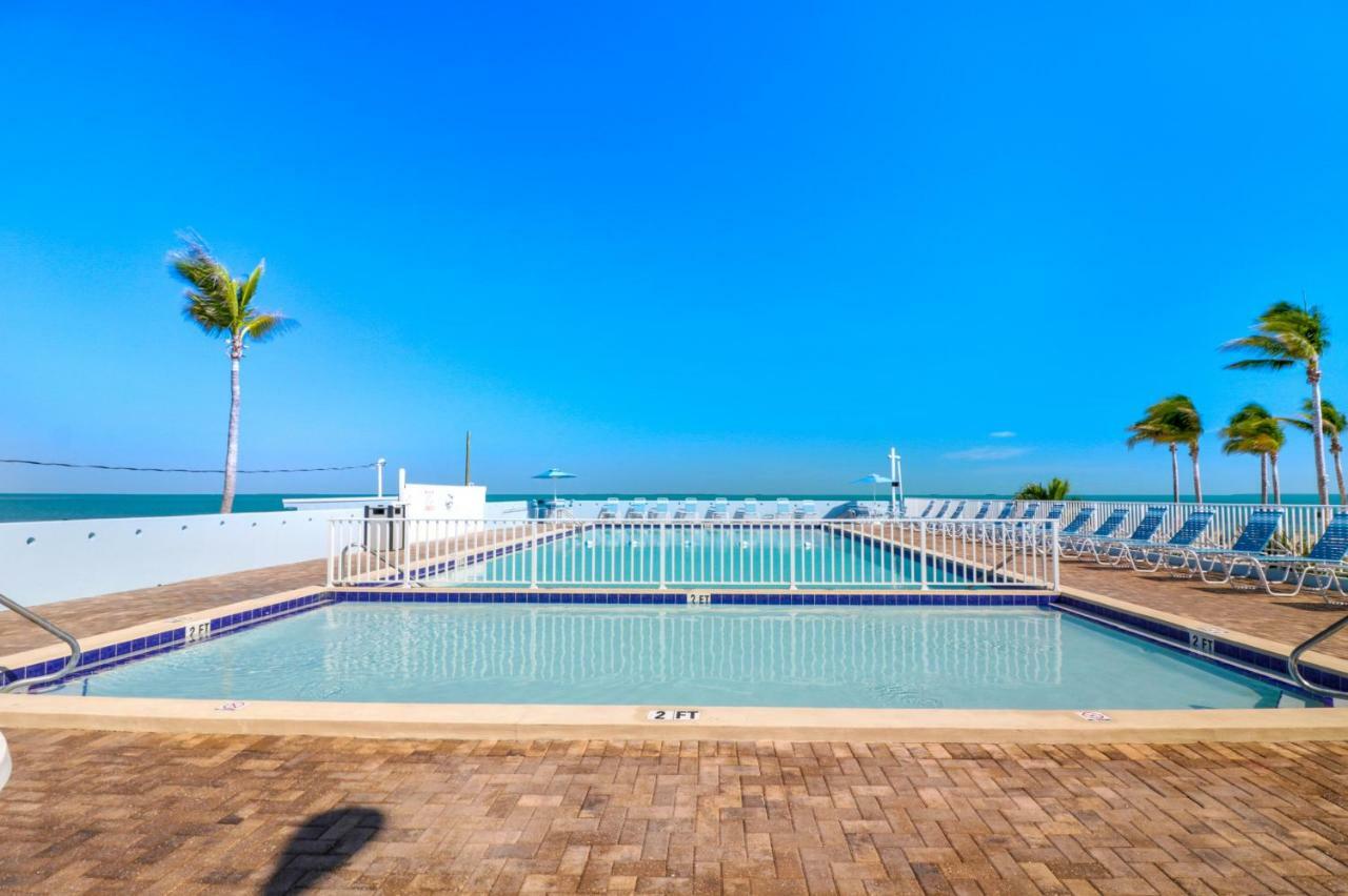 Fiesta Key Rv Resort Standard Room 8 Layton Esterno foto