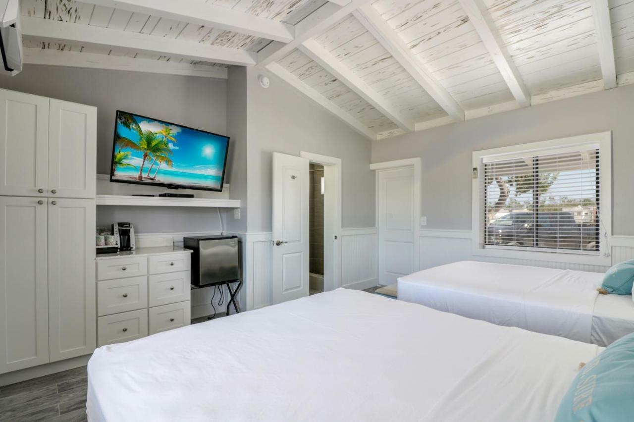 Fiesta Key Rv Resort Standard Room 8 Layton Esterno foto